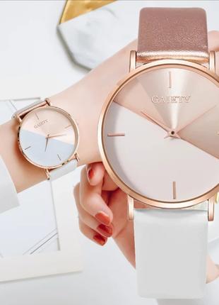Часы женские красивый дизайн