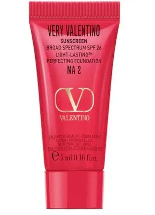 Жидкая тональная основа для лица Very Valentino Light lasting ...