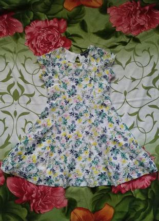 Нарядное кружевное платье для девочки 4-5 лет