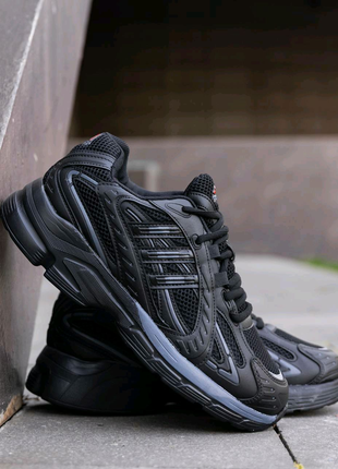 Чоловічі кросівки Adidas Responce Triple Black