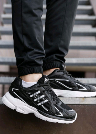 Чоловічі кросівки Adidas Responce Triple Black White