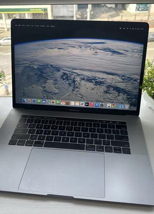 MacBook Pro 15" i9/16/1Tb SSD Space Gray 2019 Гарантія !