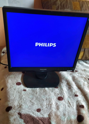 Монитор Philips Brilliance.