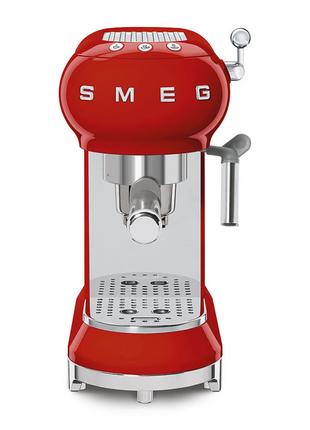 Рожковая кофеварка эспрессо SMEG ECF01RDEU Red