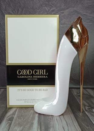 Жіноча парфумована вода Carolina Herrera Good Girl White (Каро...