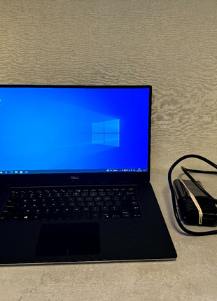 Dell XPS 9570 ідеальний стан