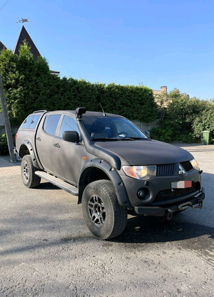 Mitsubishi L200 2,5 TDI для ЗСУ