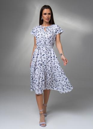Белое платье-трапеция с воланом, размер S