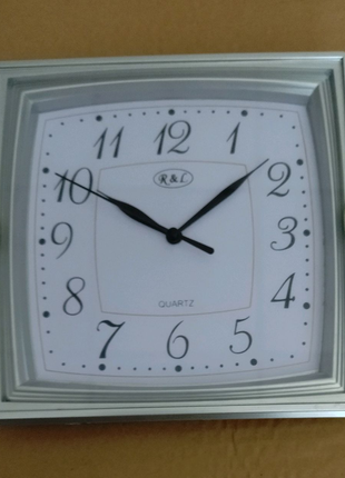 Годинник настінний Quartz