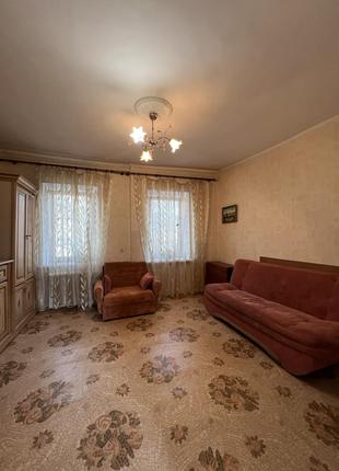 Продам однокомнатную квартиру в центре города ул.Спиридоновская