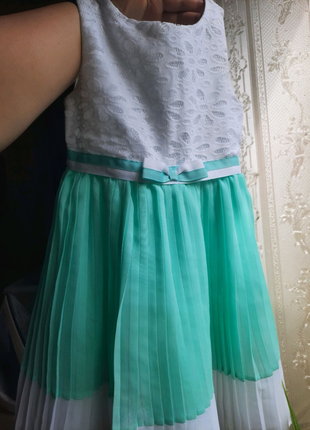 Нарядне,святкове плаття для дівчинки 5-6 років