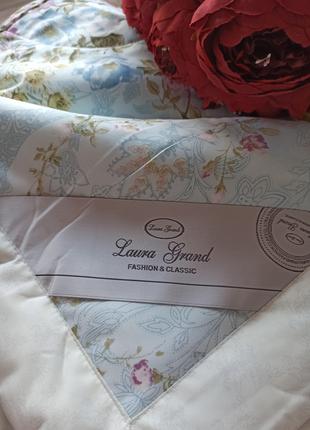 Постельное белье євро комплект Лето *Laura Grand* одеяло, прос...