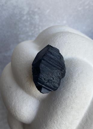 Шерл необроблений натуральний 30*22*15 мм камінь кристал чорни...