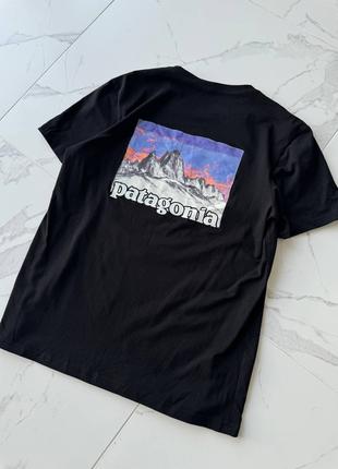 Мужская черная футболка Patagonia