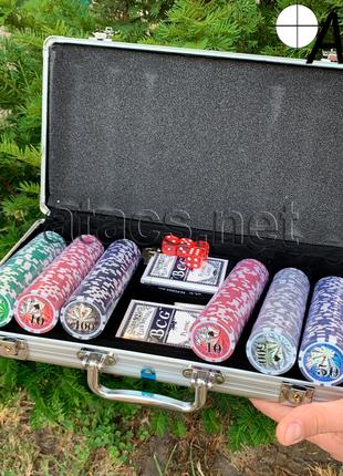Покерный набор в алюминиевом кейсе на 300 фишек с номиналом (3...