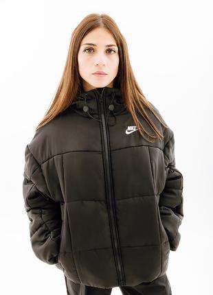 Женская Куртка Nike CLSC PUFFER Черный M (7dFB7672-010 M)