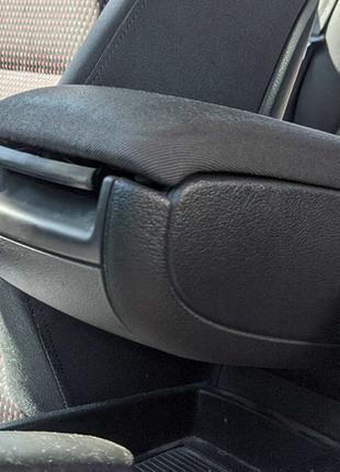 Затискач для кришки підлокітника автомобіля Audi A3 8P 03-12, ...