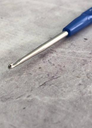 Крючок для вязания Sindtex синий #2,5 с пластиковой ручкой