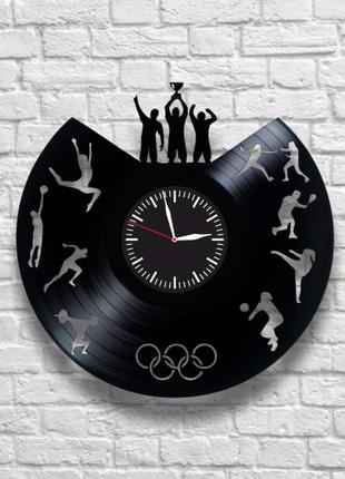 "спорт" - настенные часы из виниловых пластинок. уникальный по...