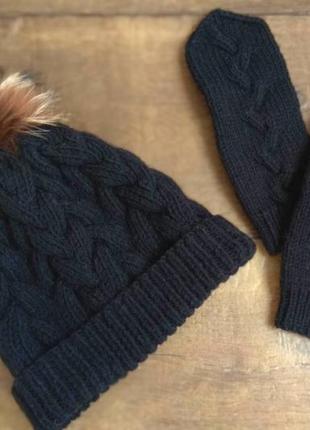 Набор зимовий шапка рукавиці ручна робота помпон чорний