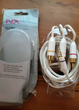 NeXXTech AV-кабель для iPod Видео и фото