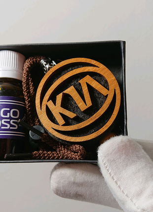 Подвеска ароматизатор с логотипом авто Kia, чорна коробка