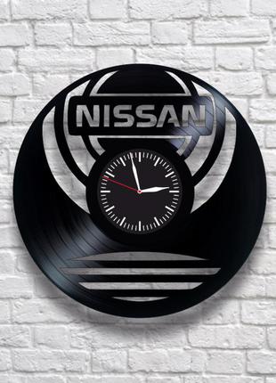 "nissan" - настенные часы из виниловых пластинок. уникальный п...