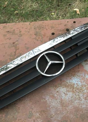 Решетка радиатора Mercedes A Class W 1688800983 Оригинал Германия