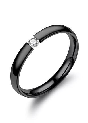 Стильное кольцо с кристаллом