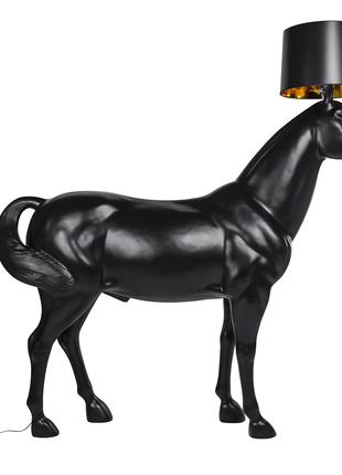 Торшер лампа у формі коня.