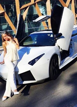 003 Лімузин Lamborghini Reventon біла