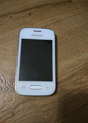 Телефон Samsung SM-G110