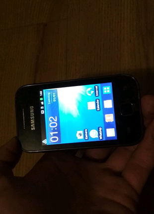 Телефон Samsung GT-S5360 смартфон