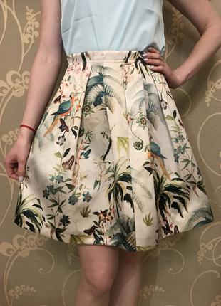 Нереально красивая и стильная брендовая юбка.