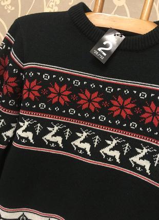 Нереально красивый и стильный брендовый тёплый вязаный свитер.