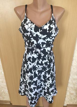 Черно- белое легкое платье сарафан в цветочный принт