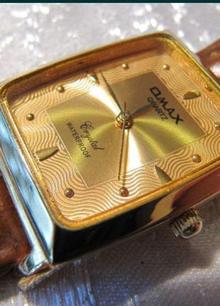 Часы Omax  кварцевые, механизм EPSON
