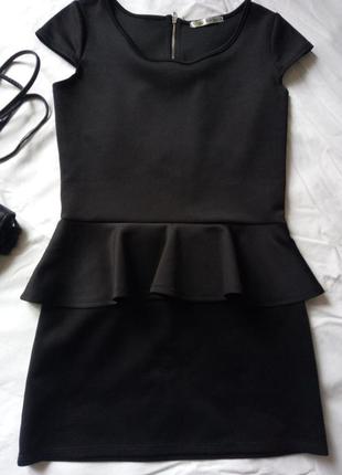 Маленькое черное стрейч платье с баской от new look