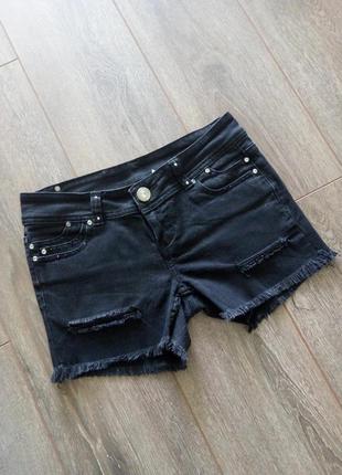 Почти черные серые стрейч рваные джинсовые шорты бахрома от bay