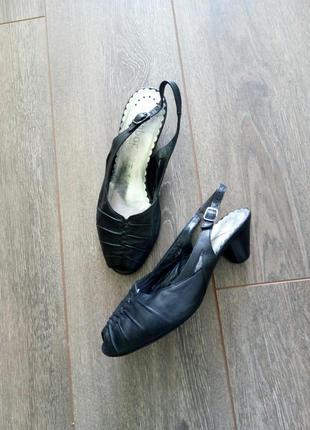 Кожаные босоножки сандалии черные кожа от gabor