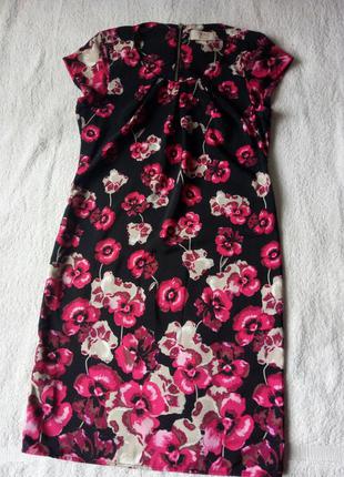 Черное розовое белое прямое платье в принт цветы драпировка от...