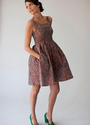 Дизайнерское платье от maria westerlind в тигровый принт с пер...