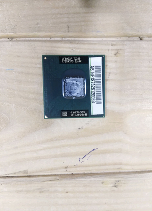 Процессор Intel Pentium T2330 (socket P)
