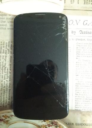 Смартфон LG Nexus 4