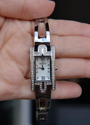 Жіночий годинник браслет зі swarovski bulova подарунок дівчині