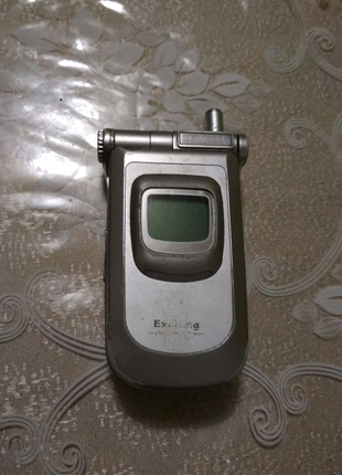 Телефон Самсунг в коллекцию Samsung V200