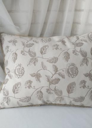 Декоративная подушка "гобелен розы-2",50*40 см