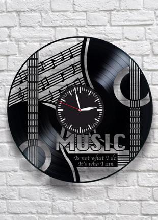 "music" - настенные часы из виниловых пластинок. уникальный по...