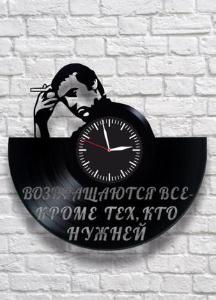 "высоцкий" - настенные часы из виниловых пластинок. уникальный...