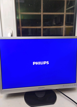 Монитор Philips Brilliance 2205w